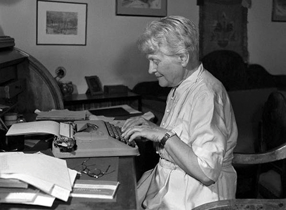 maszyna do pisania i Maria Dąbrowska